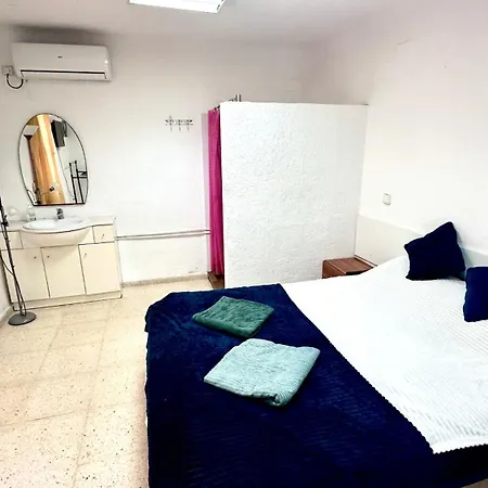 Aparthotel De Svetlana *